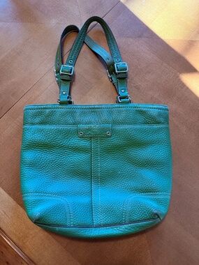 Green vintage coach purse